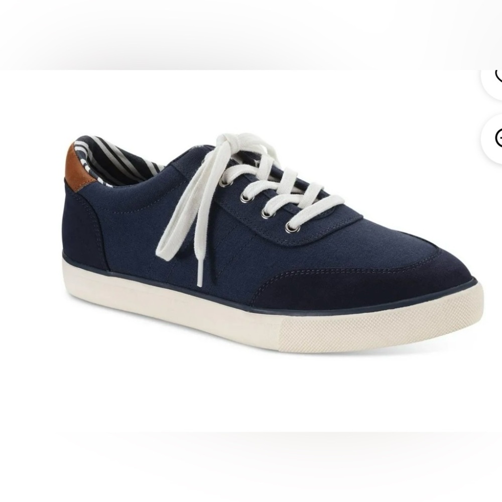 Club Room Cameron men’s size 12 lace-up navy blue sneakers. Suede toes and heels